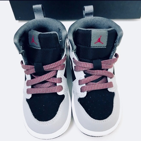 NIKE Toddler Jordan Retro 1 Basketball Shoes - Picture 3 of 8
